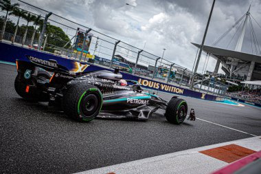 Pazar günü Miami otlağı atmosferi