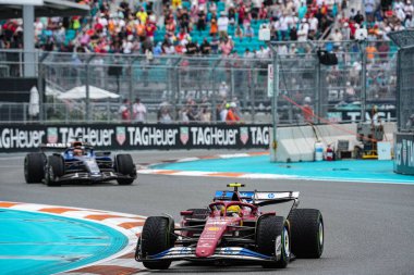 Pazar günü Miami otlağı atmosferi