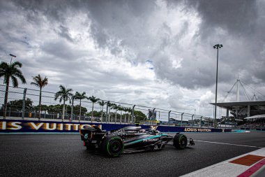 Pazar günü Miami otlağı atmosferi