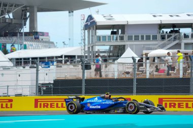 Pazar günü Miami otlağı atmosferi