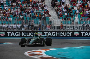 Pazar günü Miami otlağı atmosferi