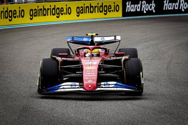  Lewis Hamilton (GBR) - Scuderia Ferrari - Ferrari SF-25