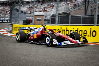  Lewis Hamilton (GBR) - Scuderia Ferrari - Ferrari SF-25