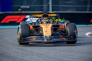  Oscar Piastri (AUS) - McLaren Formula 1 Takımı - McLaren MCL39