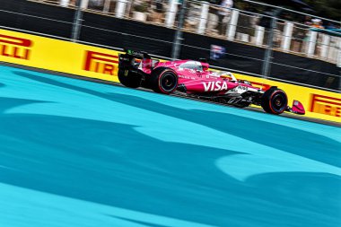 Isaac Hadjar (FRA) Vize Nakit Uygulaması RB F1 Çayı