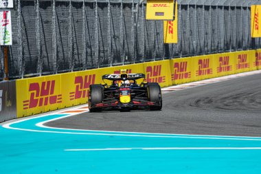  Yuki Tsunoda (JPN) - Kahin Red Bull Racing - Red Bull RB21 - Honda RBP