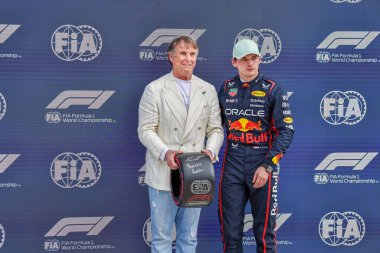 Brunello Cucinelli (ITA) ve Max Verstappen (NED) - Kahin Red Bull Racing - Red Bull RB21 - Honda RBPT Polesitte