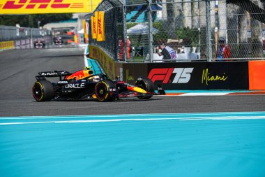  Yuki Tsunoda (JPN) - Kahin Red Bull Racing - Red Bull RB21 - Honda RBP