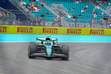  Fernando Alonso (ESP) - Aston Martin Aramco F1 Ekibi - Aston Martin AMR25