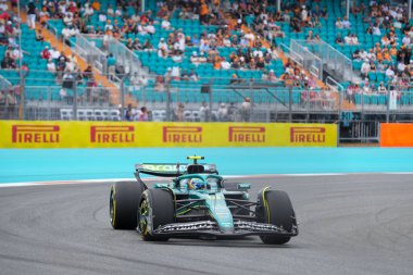  Fernando Alonso (ESP) - Aston Martin Aramco F1 Ekibi - Aston Martin AMR25