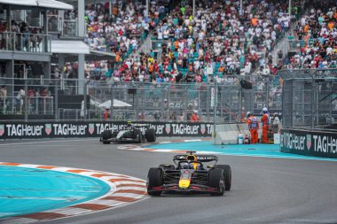  Max Verstappen (NED) - Kahin Red Bull Racing - Red Bull RB21 - Honda RBP