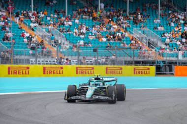  Fernando Alonso (ESP) - Aston Martin Aramco F1 Ekibi - Aston Martin AMR25