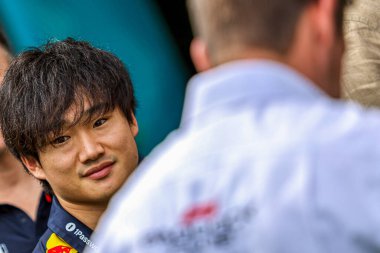  Yuki Tsunoda (JPN) Kahin Kızıl Boğa Yarışı RBP