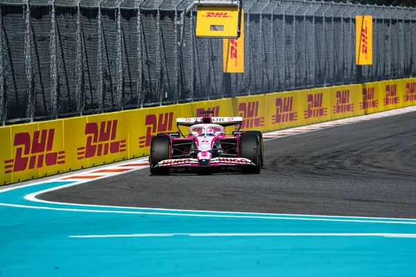 Isaac Hadjar (FRA) Vize Nakit Uygulaması RB F1 Çayı