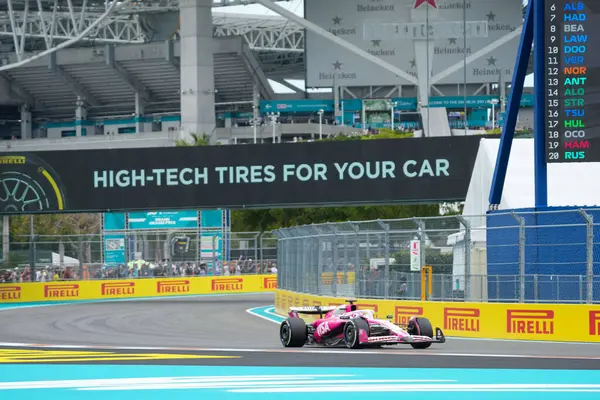 Isaac Hadjar (FRA) Vize Nakit Uygulaması RB F1 Çayı