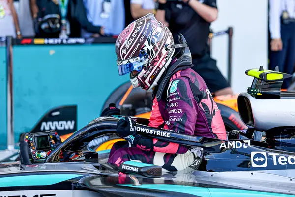 Pazar günü Miami otlağı atmosferi