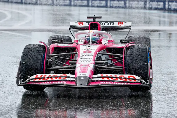 Isaac Hadjar (FRA) Vize Nakit Uygulaması RB F1 Çayı