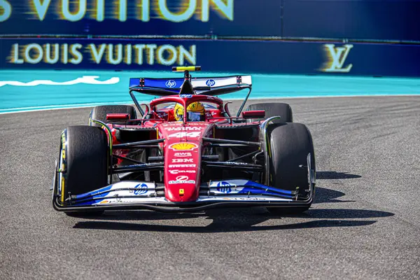  Lewis Hamilton (GBR) - Scuderia Ferrari - Ferrari SF-25