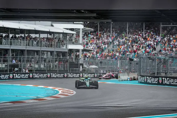  Fernando Alonso (ESP) - Aston Martin Aramco F1 Ekibi - Aston Martin AMR25