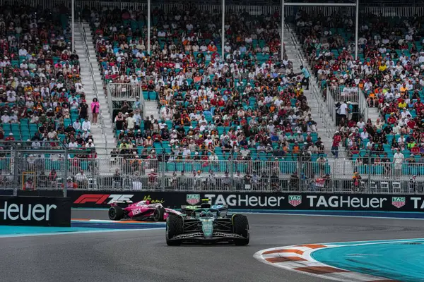  Fernando Alonso (ESP) - Aston Martin Aramco F1 Ekibi - Aston Martin AMR25