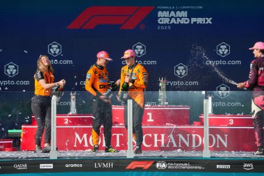 Yarışın kürsüsü