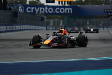  Max Verstappen (NED) - Kahin Red Bull Racing - Red Bull RB21 - Honda RBP