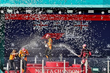 Yarışın kürsüsü