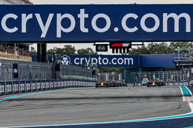 Yarışın başlangıcı Formula 1 Crypto.com Miami Grand Prix 2025 'te 1-4 Mayıs tarihleri arasında ABD' nin Florida kentindeki Miami International Autodrome 'da gerçekleşti. • 124; Alessio De Marco\ Avens-Images.com