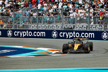  Oscar Piastri (AUS) - McLaren Formula 1 Takımı - McLaren MCL39