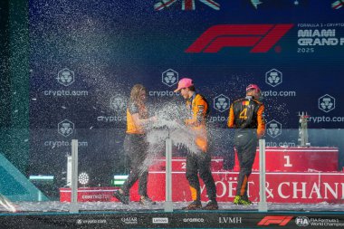 Yarışın kürsüsü