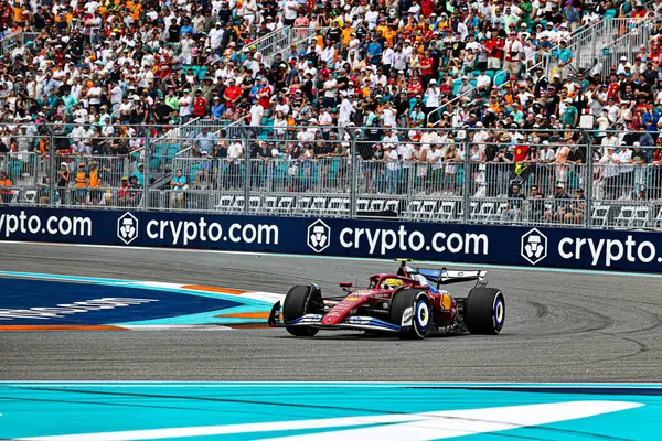  Lewis Hamilton (GBR) - Scuderia Ferrari - Ferrari SF-25