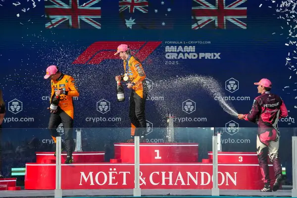 Yarışın kürsüsü