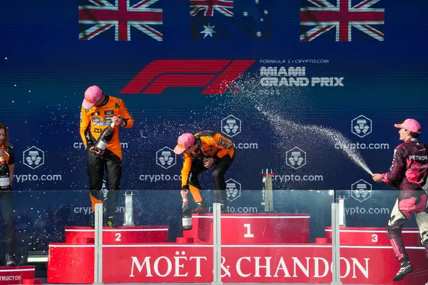 Yarışın kürsüsü