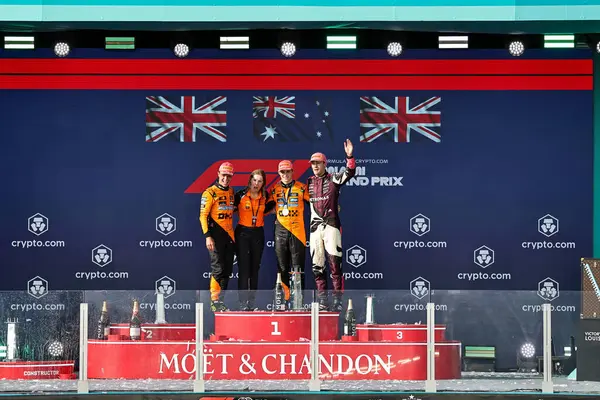 Yarışın kürsüsü