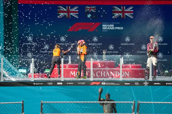 Yarışın kürsüsü