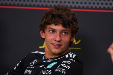  Esteban Ocon (FRA) - Haas F1 Takımı - Haas VF-25 - Ferrari Formula 1 AWS Gran Premio del Made in Italy e dell 'Emilia Romagna 2025 - Autodromo Enzo e Dino Ferrari, Imola (BO) İtalya - 15 Mayıs 2025, 