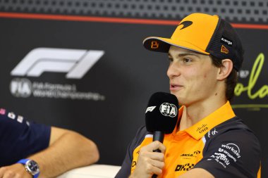  Oscar Piastri (AUS) - McLaren Formula 1 Takımı - McLaren MCL39 - AWS Gran Premio del Made in Italy e dell 'Emilia Romagna 2025 - Autodromo Enzo e Dino Ferrari, Imola (BO) Italy 15-18 Mayıs tarihleri arasında İtalya