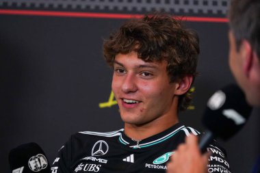  Esteban Ocon (FRA) - Haas F1 Takımı - Haas VF-25 - Ferrari Formula 1 AWS Gran Premio del Made in Italy e dell 'Emilia Romagna 2025 - Autodromo Enzo e Dino Ferrari, Imola (BO) İtalya - 15 Mayıs 2025, 