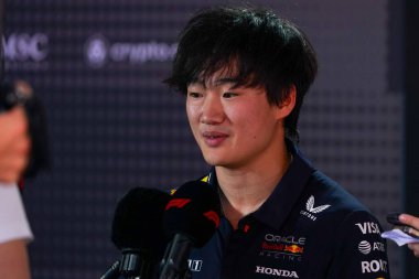 Yuki Tsunoda (JPN) - Kahin Red Bull Racing - Red Bull RB21 - Honda RBP