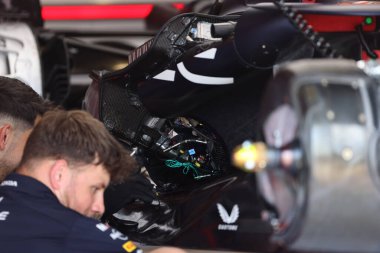  Kahin Red Bull Racing RBPT garaj otomobil detayı Formula 1 AWS Gran Premio del Made in Italy e dell 'Emilia Romagna 2025 - Autodromo Enzo e Dino Ferrari, Imola (BO) İtalya 15-18 Mayıs 2025 tarihleri arasında, 