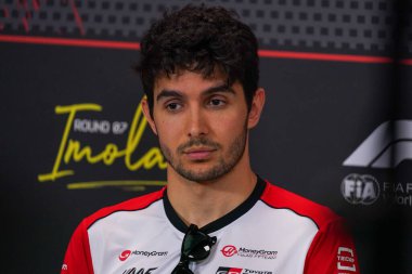  Esteban Ocon (FRA) - Haas F1 Takımı - Haas VF-25 - Ferrari