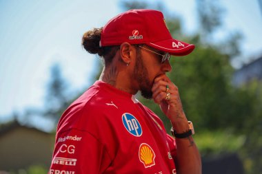  Lewis Hamilton (GBR) - Scuderia Ferrari - Ferrari SF-25 - Ferrari Formula 1 AWS Gran Premio del Made in Italy e dell 'Emilia Romagna 2025 - Autodromo Enzo e Dino Ferrari, Imola (BO) İtalya 15-18 Mayıs 2025 tarihleri arasında, 