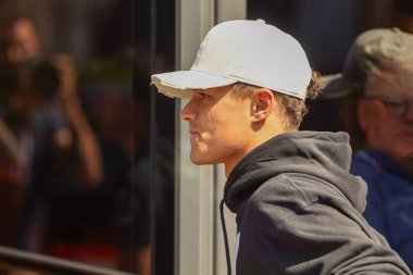  Lando Norris (GBR) - McLaren Formula 1 Takımı - McLaren MCL39 - AWS Gran Premio del Made in Italy e dell 'Emilia Romagna 2025 - Autodromo Enzo e Dino Ferrari, Imola (BO) İtalya - 15 Mayıs 2025, 