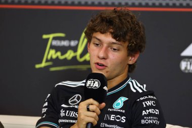  Andrea Kimi Antonelli (ITA) - Mercedes-AMG PETRONAS F1 Takımı - Mercedes W16 - Mercedes E Formula 1 AWS Gran Premio del Made in Italy e dell 'Emilia Romagna 2025 - Autodromo Enzo e Dino Ferrari, Imola (BO))