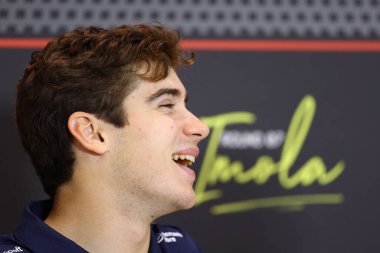  Franco Colapinto (ARG) - İtalya 'da üretilen Formula 1' deki AWS Gran Premio del Made sırasında sürücüler konferansında Alpine F1 - Autodromo Enzo e Dino Ferrari, Imola (BO) İtalya 15-18 Mayıs 2025 tarihleri arasında, 