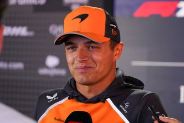  Lando Norris (GBR) - McLaren Formula 1 Takımı - McLaren MCL39 - AWS Gran Premio del Made in Italy e dell 'Emilia Romagna 2025 - Autodromo Enzo e Dino Ferrari, Imola (BO) İtalya - 15 Mayıs 2025, 