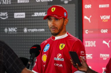  Lewis Hamilton (GBR) - Scuderia Ferrari - Ferrari SF-25 - Ferrari Formula 1 AWS Gran Premio del Made in Italy e dell 'Emilia Romagna 2025 - Autodromo Enzo e Dino Ferrari, Imola (BO) İtalya 15-18 Mayıs 2025 tarihleri arasında, 