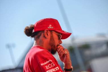  Lewis Hamilton (GBR) - Scuderia Ferrari - Ferrari SF-25 - Ferrari Formula 1 AWS Gran Premio del Made in Italy e dell 'Emilia Romagna 2025 - Autodromo Enzo e Dino Ferrari, Imola (BO) İtalya 15-18 Mayıs 2025 tarihleri arasında, 