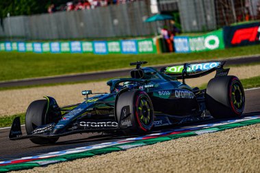  Lance Stroll (CAN) - Aston Martin Aramco F1 Takımı - Aston Martin AMR25 - AWS Gran Premio del Made in Italy e dell 'Emilia Romagna 2025 - Autodromo Enzo e Dino Ferrari, Imola (BO) İtalya, 