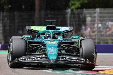  Lance Stroll (CAN) - Aston Martin Aramco F1 Takımı - Aston Martin AMR25 - Mercedesduring Formula 1 AWS Gran Premio del Made in Italy e dell 'Emilia Romagna 2025 - Autodromo Enzo e Dino Ferrari, Imola (BO) İtalya - 15-18 Mayıs 2025, 